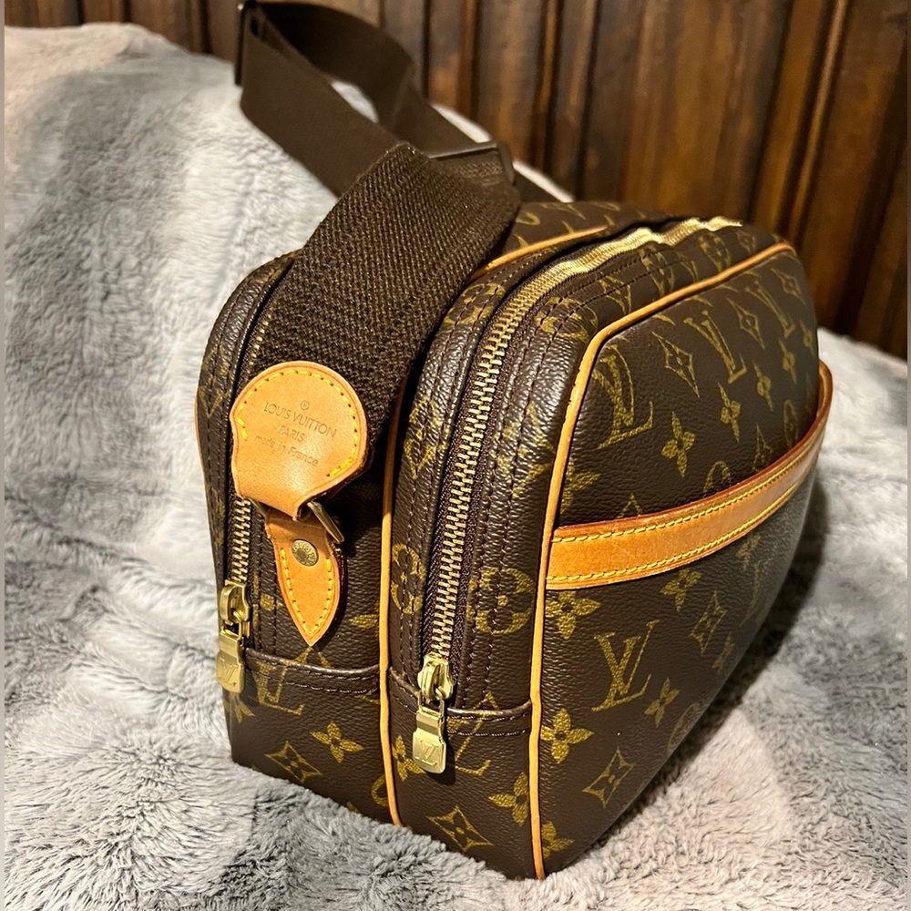 🔥SOLD🔥Louis Vuitton RePorter PM - Picture 3 of 15